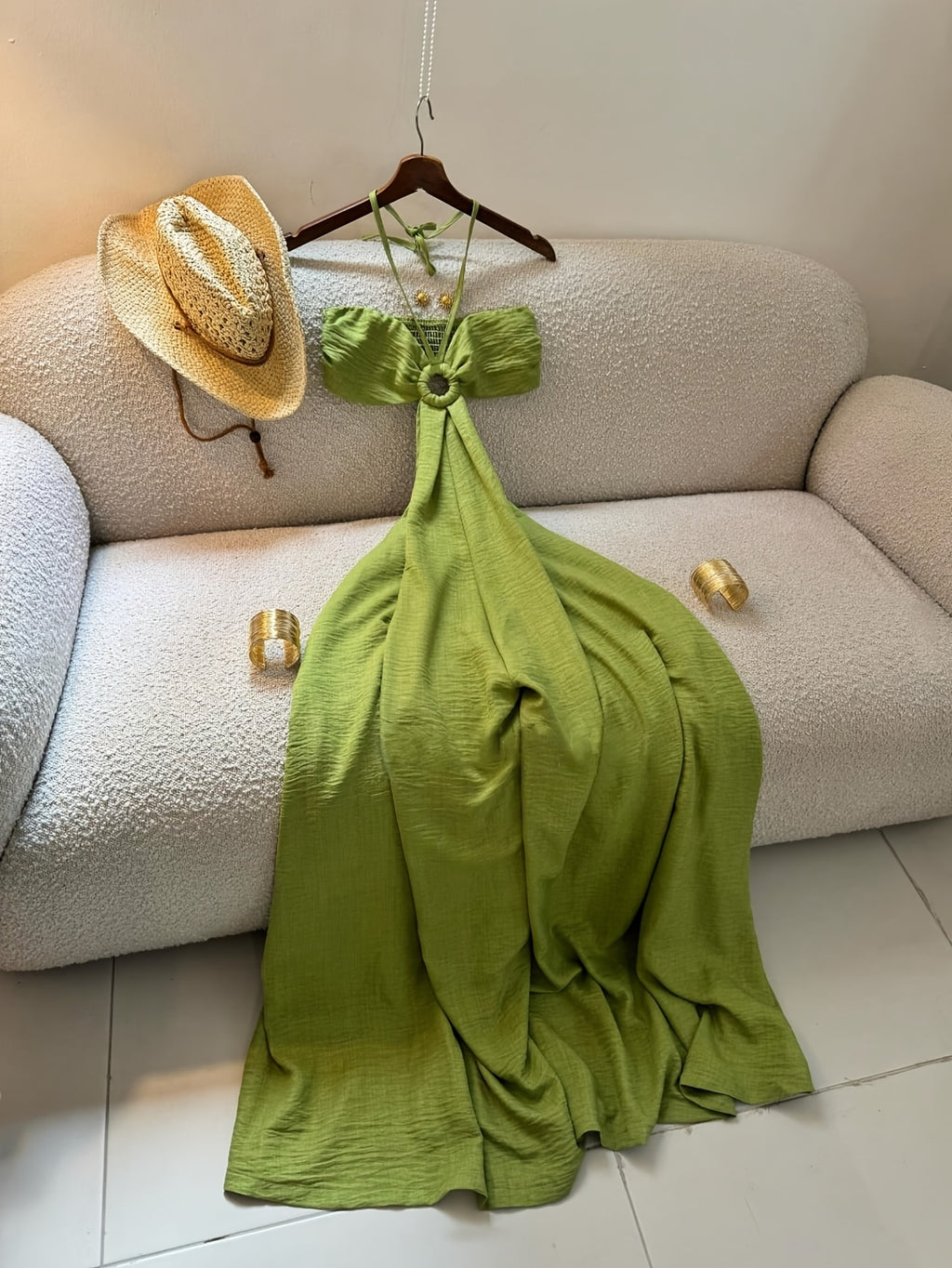 Women's Vacation Style Midi Dress, Sexy Backless Cut-Out Halter Neck Dress, Elegant for Summer Parties ZLLZ