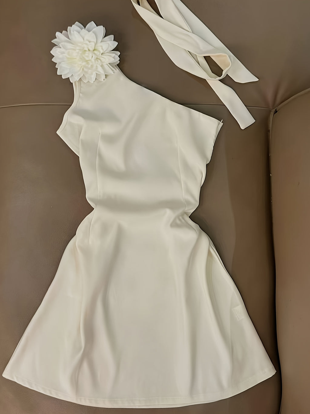 2025 New Fashion Design Elegant Temperament Off-Shoulder Shoulder 3D Floral Decor Short Dress Party Dress Evening Gathering Dress
