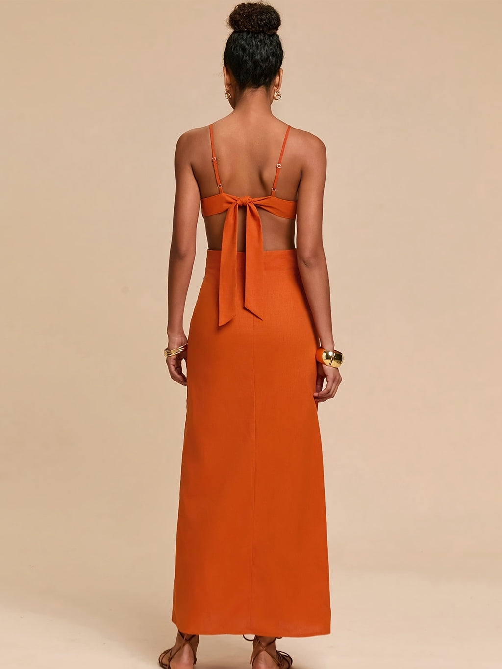 Vacation Leisure Petal Backless Spaghetti Suspender Dress with Three-dimensional Floral Details, Suitable for Beach Vacations, Christmas Parties, New Year's, Thanksgiving, and Elegant Parties