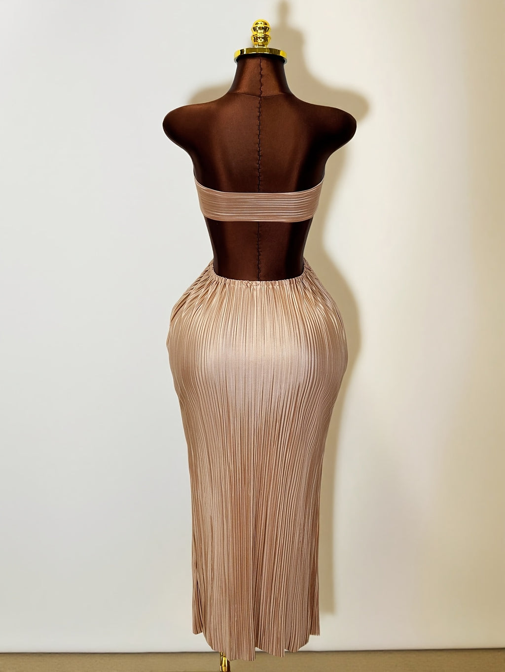 Women's Halter Neck Tube Dress in Khaki with Pleated Cut-Out Design, Slim-Fitting Bodycon Evening Gown