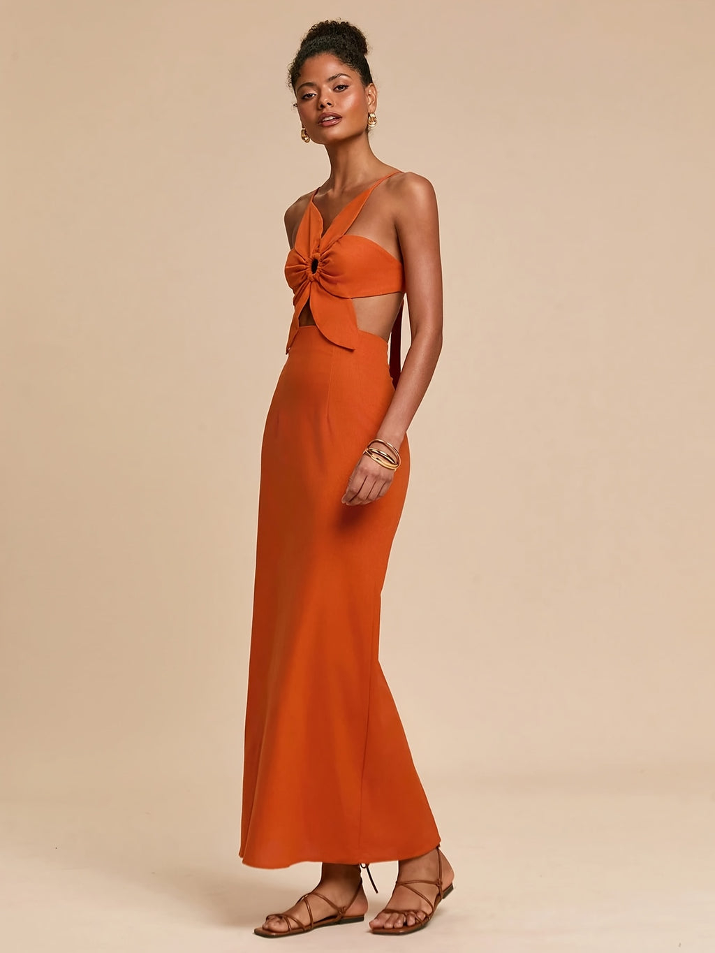 Vacation Leisure Petal Backless Spaghetti Suspender Dress with Three-dimensional Floral Details, Suitable for Beach Vacations, Christmas Parties, New Year's, Thanksgiving, and Elegant Parties
