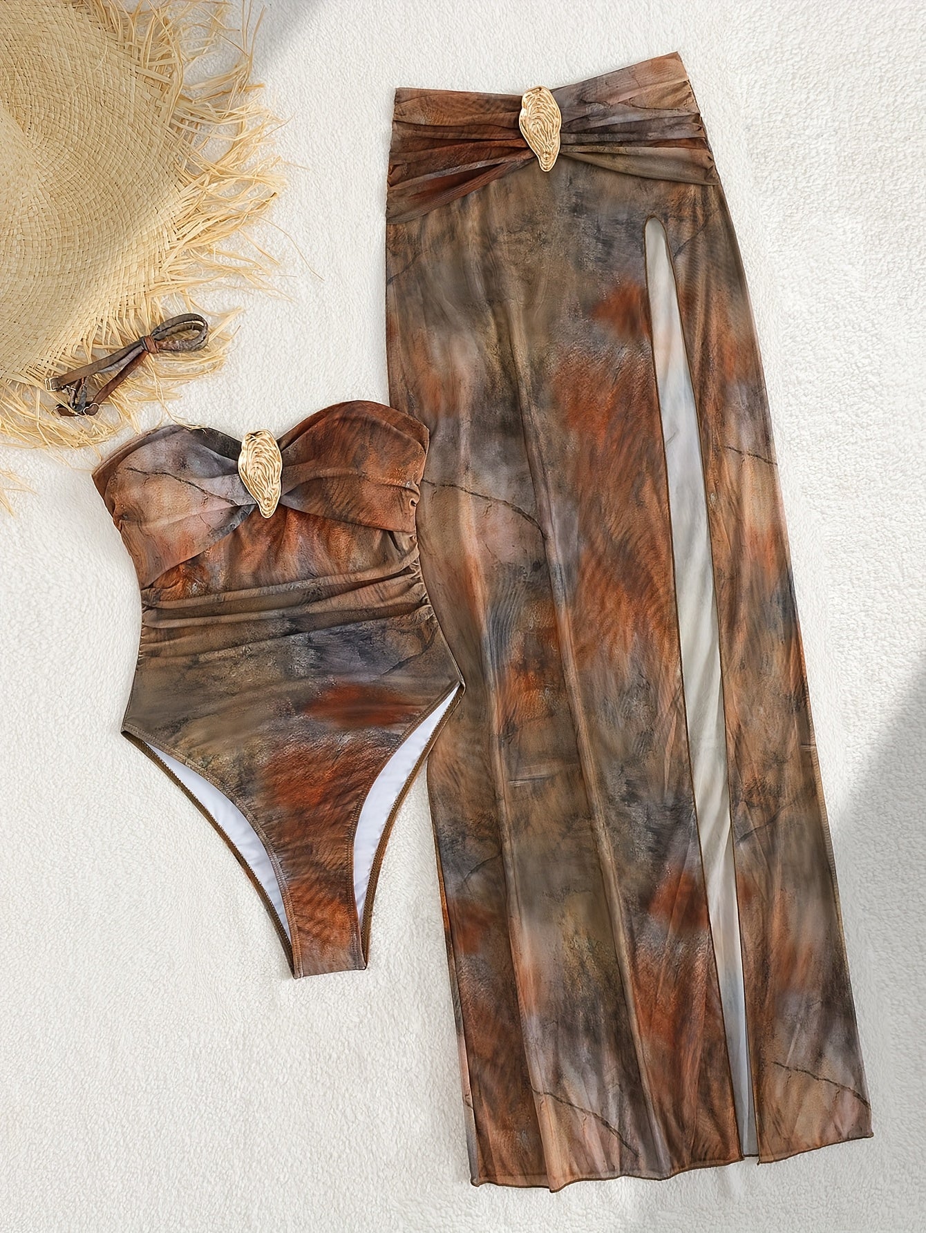 This New Vintage Stone Pattern Printed Two-Piece Swimsuit Features a Sexy Strapless Design with Detachable Shoulder Straps/Paired with an Elegant Long Wrap Skirt And Adorned with Stylish Metallic Additions/Making It a Must-Have for Women